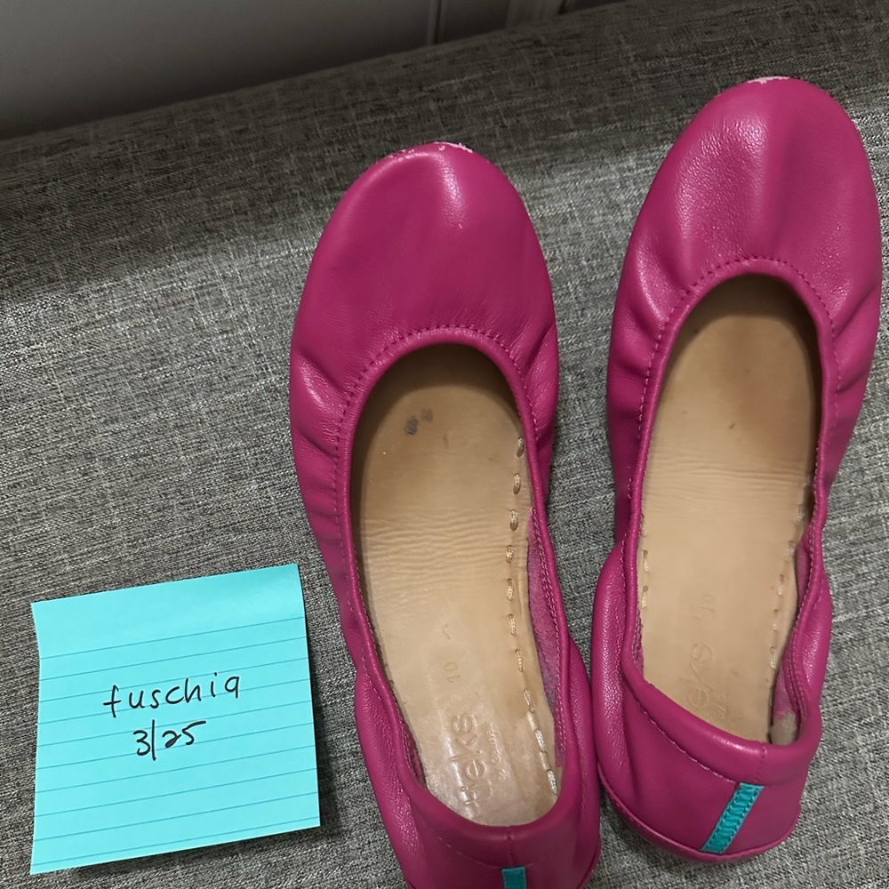 Fuschia Tieks size ten